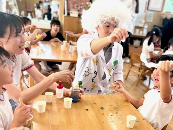 たんだいの先生とあそぼう　スライムづくり
