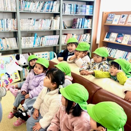 短大図書館へ